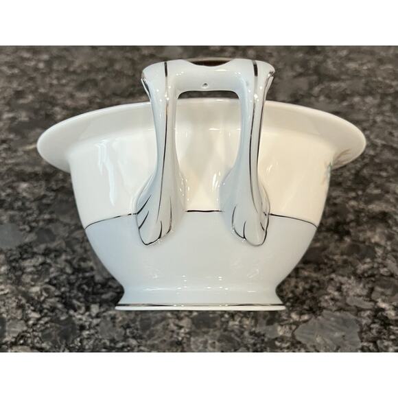 Vintage Sheraton Lidded Sugar Bowl ONLY
Harmony House Fine China Sears #3250 - Picture 6 of 8